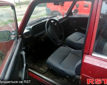 Красный ВАЗ 2105, объемом двигателя 1.3 л и пробегом 152 тыс. км за 350 $, фото 2 на Automoto.ua