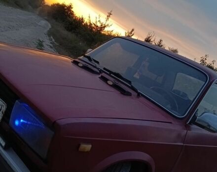 Красный ВАЗ 2105, объемом двигателя 1.5 л и пробегом 100 тыс. км за 450 $, фото 8 на Automoto.ua