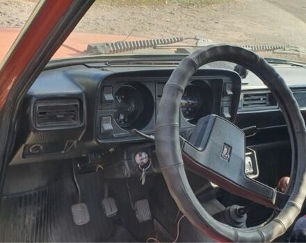 Красный ВАЗ 2105, объемом двигателя 1.2 л и пробегом 47 тыс. км за 834 $, фото 2 на Automoto.ua