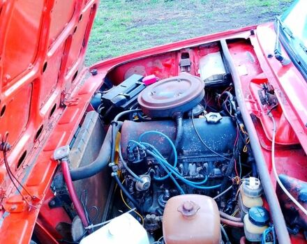ВАЗ 2105 1982 у Чугуеве на Automoto.ua Червоний ВАЗ 2105, об'ємом двигуна 1.2 л та пробігом 100 тис. км за 720 $, фото 5 на Automoto.ua