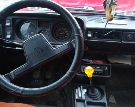 Красный ВАЗ 2105, объемом двигателя 1.3 л и пробегом 100 тыс. км за 1600 $, фото 4 на Automoto.ua