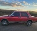 ВАЗ 2105 1983 у Новомосковске на Automoto.ua Червоний ВАЗ 2105, об'ємом двигуна 1.3 л та пробігом 2 тис. км за 764 $, фото 1 на Automoto.ua