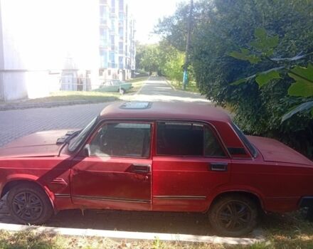 Красный ВАЗ 2105, объемом двигателя 1.5 л и пробегом 170 тыс. км за 214 $, фото 4 на Automoto.ua