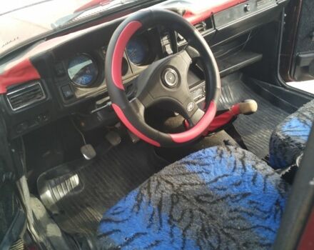 Красный ВАЗ 2105, объемом двигателя 1.3 л и пробегом 75 тыс. км за 473 $, фото 4 на Automoto.ua