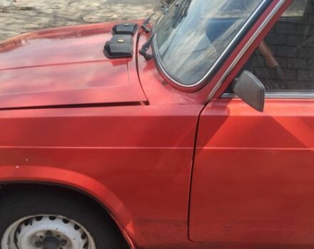 Красный ВАЗ 2105, объемом двигателя 1 л и пробегом 100 тыс. км за 592 $, фото 6 на Automoto.ua