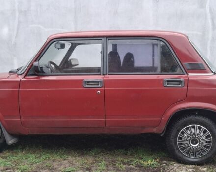 Красный ВАЗ 2105, объемом двигателя 1.2 л и пробегом 400 тыс. км за 715 $, фото 4 на Automoto.ua