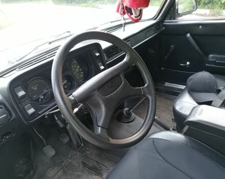 ВАЗ 2105 1984 в Ладыжин на Automoto.ua Красный ВАЗ 2105, объемом двигателя 1.3 л и пробегом 98 тыс. км за 1499 $, фото 12 на Automoto.ua