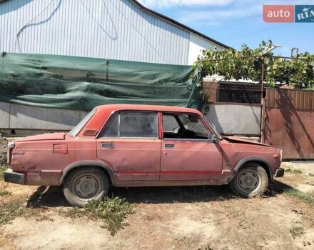 Красный ВАЗ 2105, объемом двигателя 1.3 л и пробегом 555 тыс. км за 263 $, фото 1 на Automoto.ua