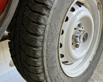 Красный ВАЗ 2105, объемом двигателя 1.2 л и пробегом 110 тыс. км за 1850 $, фото 9 на Automoto.ua