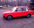 Красный ВАЗ 2105, объемом двигателя 1.5 л и пробегом 300 тыс. км за 444 $, фото 1 на Automoto.ua