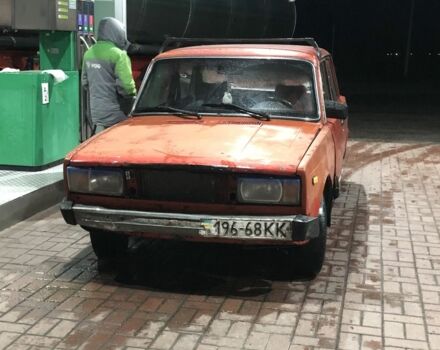 Красный ВАЗ 2105, объемом двигателя 10 л и пробегом 30 тыс. км за 171 $, фото 2 на Automoto.ua