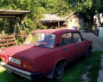 Красный ВАЗ 2105, объемом двигателя 1.5 л и пробегом 1000 тыс. км за 500 $, фото 2 на Automoto.ua