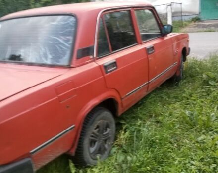 Красный ВАЗ 2105, объемом двигателя 5 л и пробегом 200 тыс. км за 217 $, фото 5 на Automoto.ua