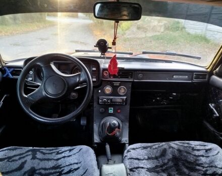 ВАЗ 2105 1985 у Полтаві на Automoto.ua Червоний ВАЗ 2105, об'ємом двигуна 1.3 л та пробігом 70 тис. км за 832 $, фото 6 на Automoto.ua