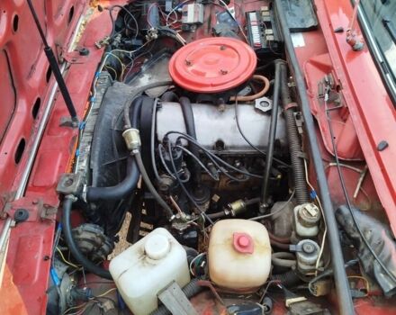 ВАЗ 2105 1985 у Полтаві на Automoto.ua Червоний ВАЗ 2105, об'ємом двигуна 1.3 л та пробігом 70 тис. км за 832 $, фото 5 на Automoto.ua