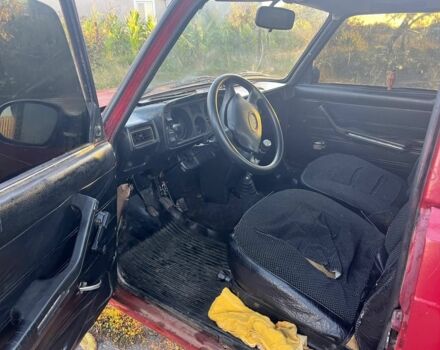 Красный ВАЗ 2105, объемом двигателя 0 л и пробегом 60 тыс. км за 350 $, фото 7 на Automoto.ua