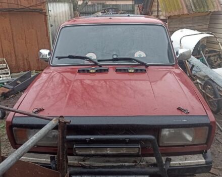 Красный ВАЗ 2105, объемом двигателя 0 л и пробегом 100 тыс. км за 899 $, фото 1 на Automoto.ua