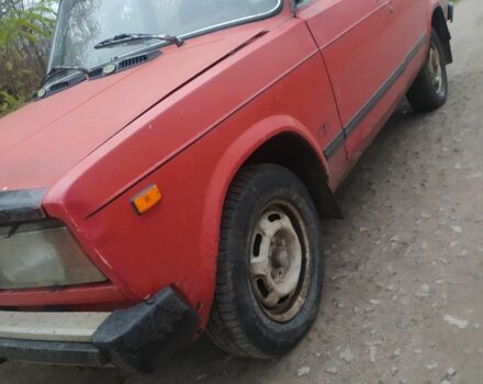Красный ВАЗ 2105, объемом двигателя 1.3 л и пробегом 678 тыс. км за 350 $, фото 1 на Automoto.ua