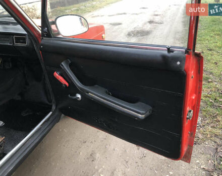 Красный ВАЗ 2105, объемом двигателя 1.3 л и пробегом 180 тыс. км за 420 $, фото 5 на Automoto.ua
