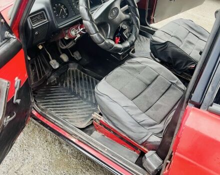 Красный ВАЗ 2105, объемом двигателя 1.3 л и пробегом 200 тыс. км за 715 $, фото 6 на Automoto.ua