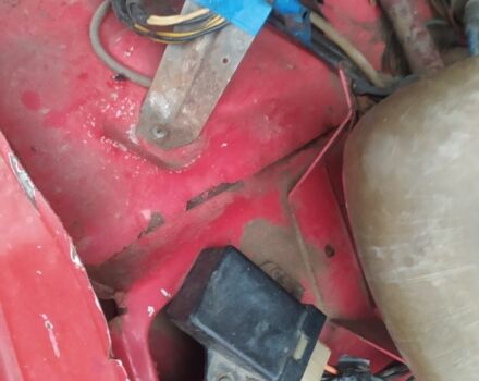 Красный ВАЗ 2105, объемом двигателя 1.3 л и пробегом 678 тыс. км за 350 $, фото 9 на Automoto.ua