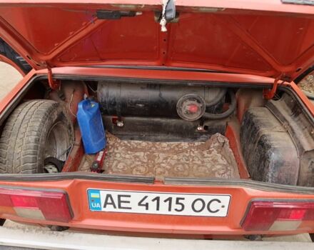 Красный ВАЗ 2105, объемом двигателя 1.3 л и пробегом 8 тыс. км за 839 $, фото 3 на Automoto.ua
