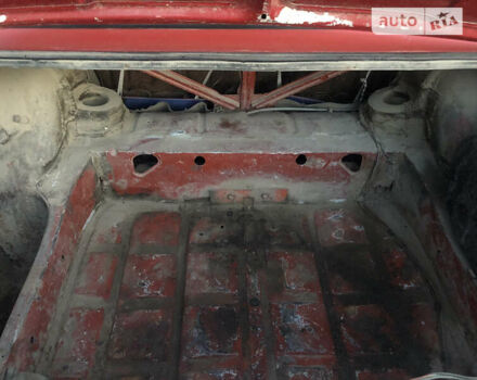 Красный ВАЗ 2105, объемом двигателя 1.5 л и пробегом 194 тыс. км за 300 $, фото 10 на Automoto.ua