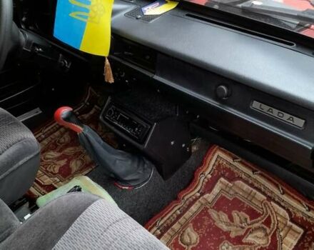 Красный ВАЗ 2105, объемом двигателя 1.5 л и пробегом 20 тыс. км за 1300 $, фото 9 на Automoto.ua