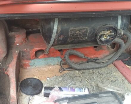 Красный ВАЗ 2105, объемом двигателя 0 л и пробегом 130 тыс. км за 410 $, фото 9 на Automoto.ua