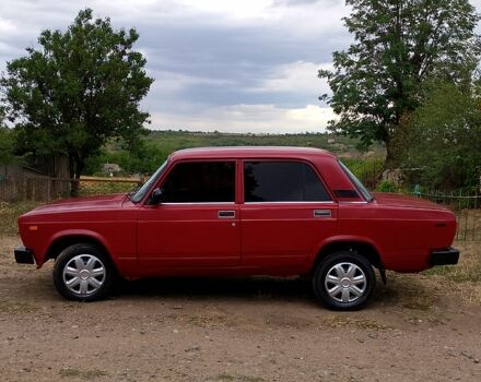 Красный ВАЗ 2105, объемом двигателя 1.2 л и пробегом 0 тыс. км за 600 $, фото 3 на Automoto.ua