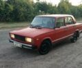 Красный ВАЗ 2105, объемом двигателя 1.5 л и пробегом 330 тыс. км за 284 $, фото 1 на Automoto.ua