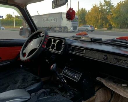 Красный ВАЗ 2105, объемом двигателя 1.3 л и пробегом 50 тыс. км за 1326 $, фото 6 на Automoto.ua