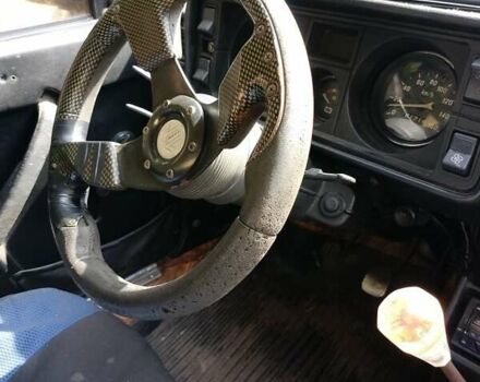 ВАЗ 2105 1988 в Александрие на Automoto.ua Красный ВАЗ 2105, объемом двигателя 1 л и пробегом 40 тыс. км за 840 $, фото 4 на Automoto.ua