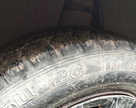 Красный ВАЗ 2105, объемом двигателя 1.3 л и пробегом 165 тыс. км за 900 $, фото 4 на Automoto.ua