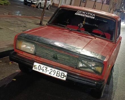 Красный ВАЗ 2105, объемом двигателя 1.5 л и пробегом 19 тыс. км за 355 $, фото 3 на Automoto.ua