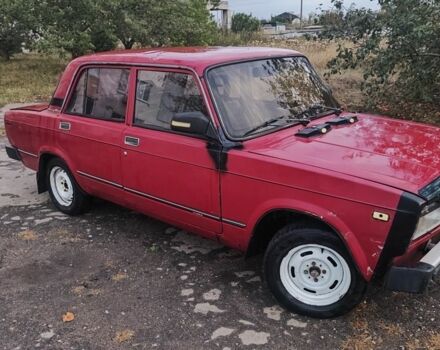 Красный ВАЗ 2105, объемом двигателя 1.3 л и пробегом 50 тыс. км за 597 $, фото 4 на Automoto.ua