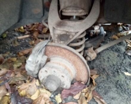 Красный ВАЗ 2105, объемом двигателя 0 л и пробегом 320 тыс. км за 450 $, фото 7 на Automoto.ua