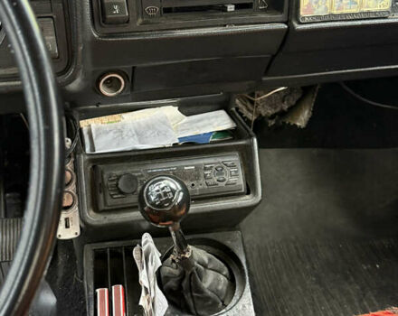 Красный ВАЗ 2105, объемом двигателя 1.5 л и пробегом 83 тыс. км за 500 $, фото 9 на Automoto.ua