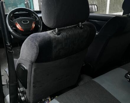 Красный ВАЗ 2105, объемом двигателя 0 л и пробегом 2 тыс. км за 567 $, фото 4 на Automoto.ua