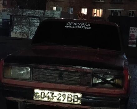 Красный ВАЗ 2105, объемом двигателя 1.5 л и пробегом 19 тыс. км за 355 $, фото 2 на Automoto.ua