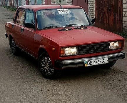 Красный ВАЗ 2105, объемом двигателя 1.3 л и пробегом 104 тыс. км за 999 $, фото 2 на Automoto.ua