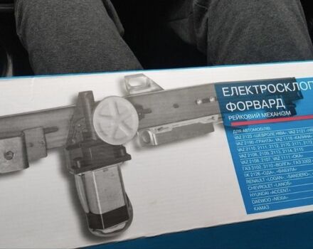 Червоний ВАЗ 2105, об'ємом двигуна 1.3 л та пробігом 40 тис. км за 2000 $, фото 6 на Automoto.ua
