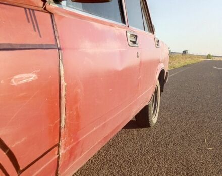 Красный ВАЗ 2105, объемом двигателя 1.5 л и пробегом 108 тыс. км за 550 $, фото 3 на Automoto.ua