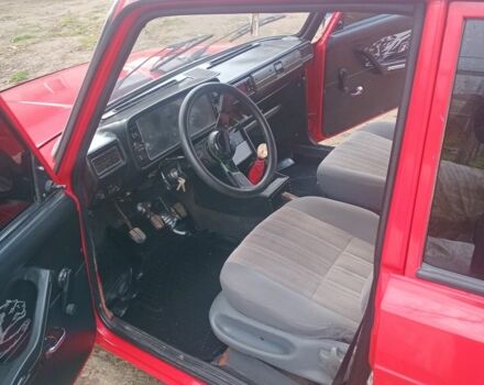 Красный ВАЗ 2105, объемом двигателя 1.5 л и пробегом 50 тыс. км за 1200 $, фото 10 на Automoto.ua