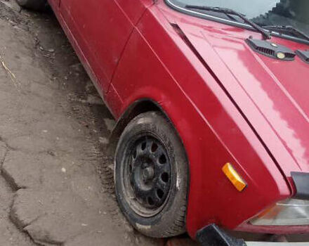 Красный ВАЗ 2105, объемом двигателя 1.2 л и пробегом 274 тыс. км за 850 $, фото 1 на Automoto.ua