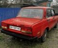 Красный ВАЗ 2105, объемом двигателя 1.5 л и пробегом 80 тыс. км за 556 $, фото 2 на Automoto.ua