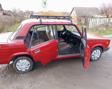 Красный ВАЗ 2105, объемом двигателя 2 л и пробегом 200 тыс. км за 709 $, фото 9 на Automoto.ua
