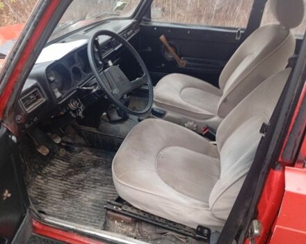 Красный ВАЗ 2105, объемом двигателя 1.3 л и пробегом 65 тыс. км за 450 $, фото 3 на Automoto.ua