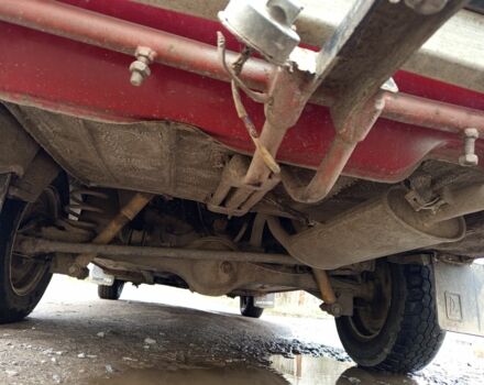 Красный ВАЗ 2105, объемом двигателя 2 л и пробегом 200 тыс. км за 709 $, фото 12 на Automoto.ua