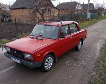 Красный ВАЗ 2105, объемом двигателя 2 л и пробегом 200 тыс. км за 709 $, фото 1 на Automoto.ua
